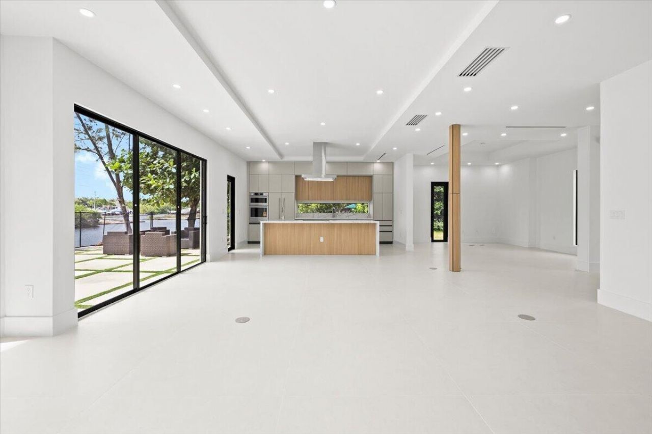 201 NW 14th Way, Dania Beach, FL 33004 Photo