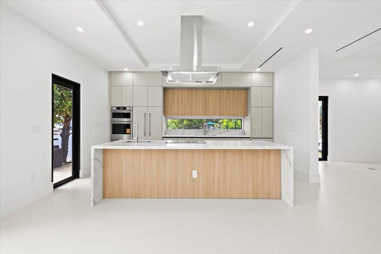 201 NW 14th Way, Dania Beach, FL 33004 Photo