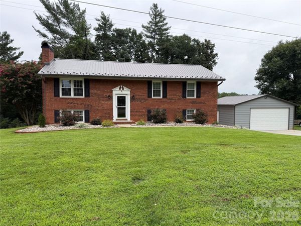 1000 Beaumont Poplar Street , North Wilkesboro, NC 28659