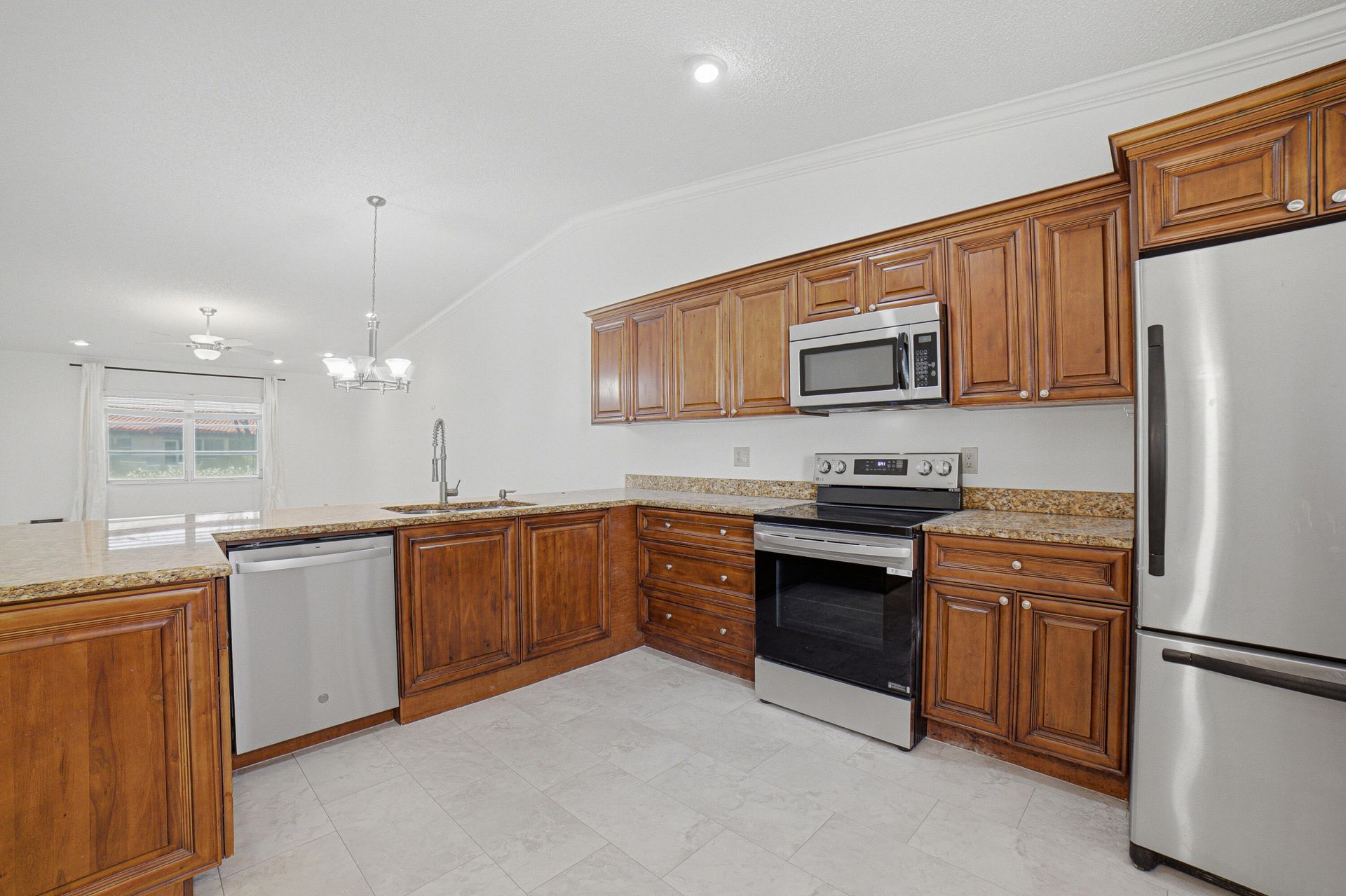 6070 Sunny Manor Court, Delray Beach, FL 33484 Photo