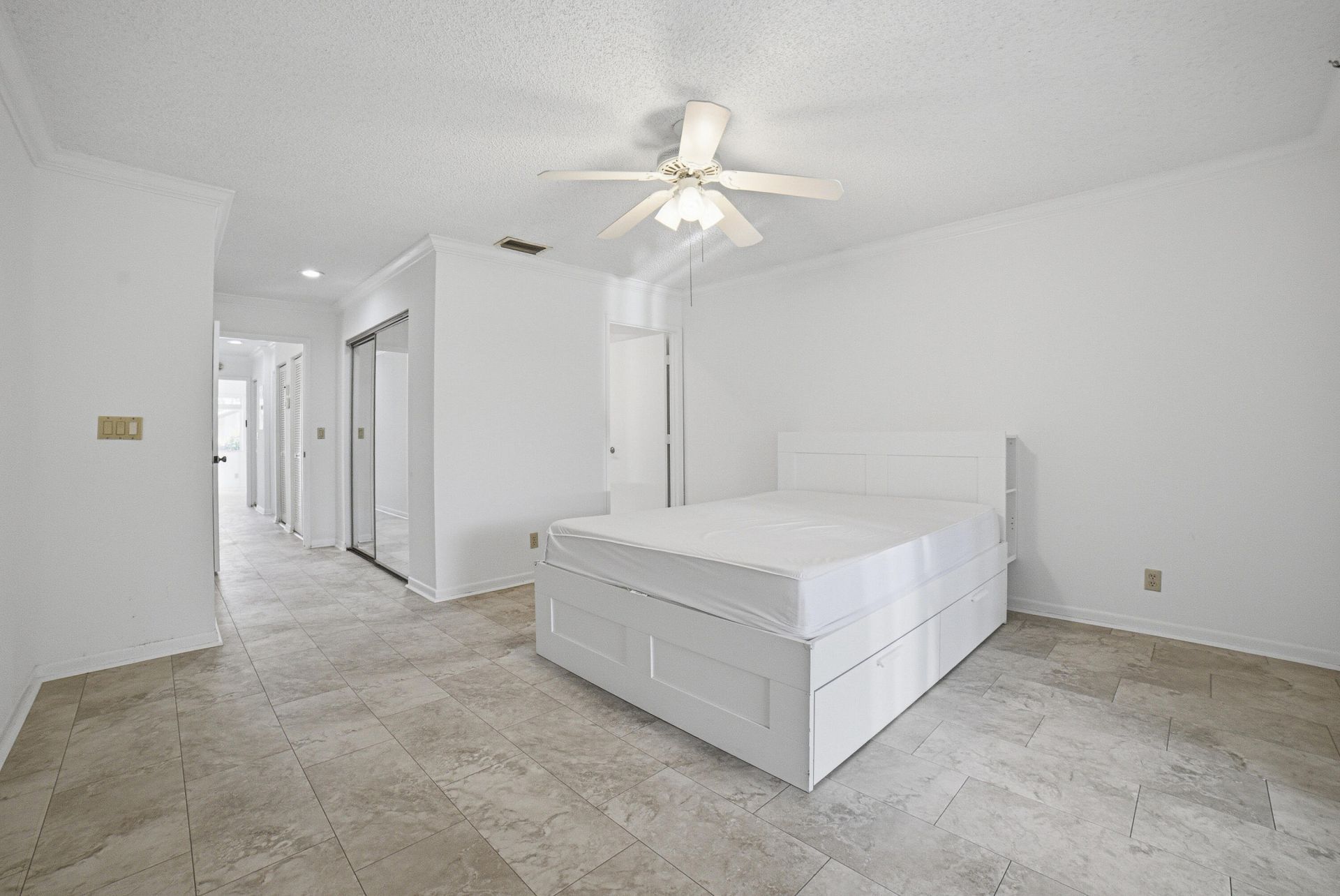6070 Sunny Manor Court, Delray Beach, FL 33484 Photo