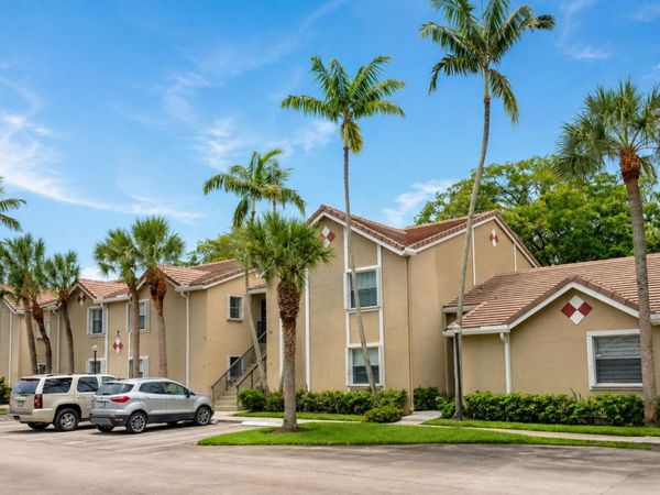 9641 RIVERSIDE, Unit F5, Coral Springs, FL 33071