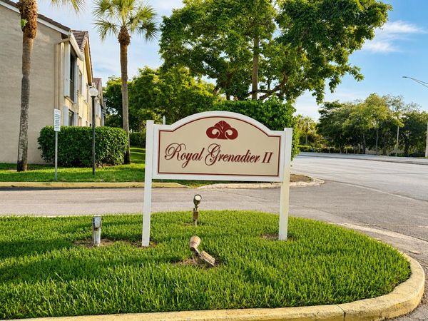 9641 RIVERSIDE, Unit F5, Coral Springs, FL 33071