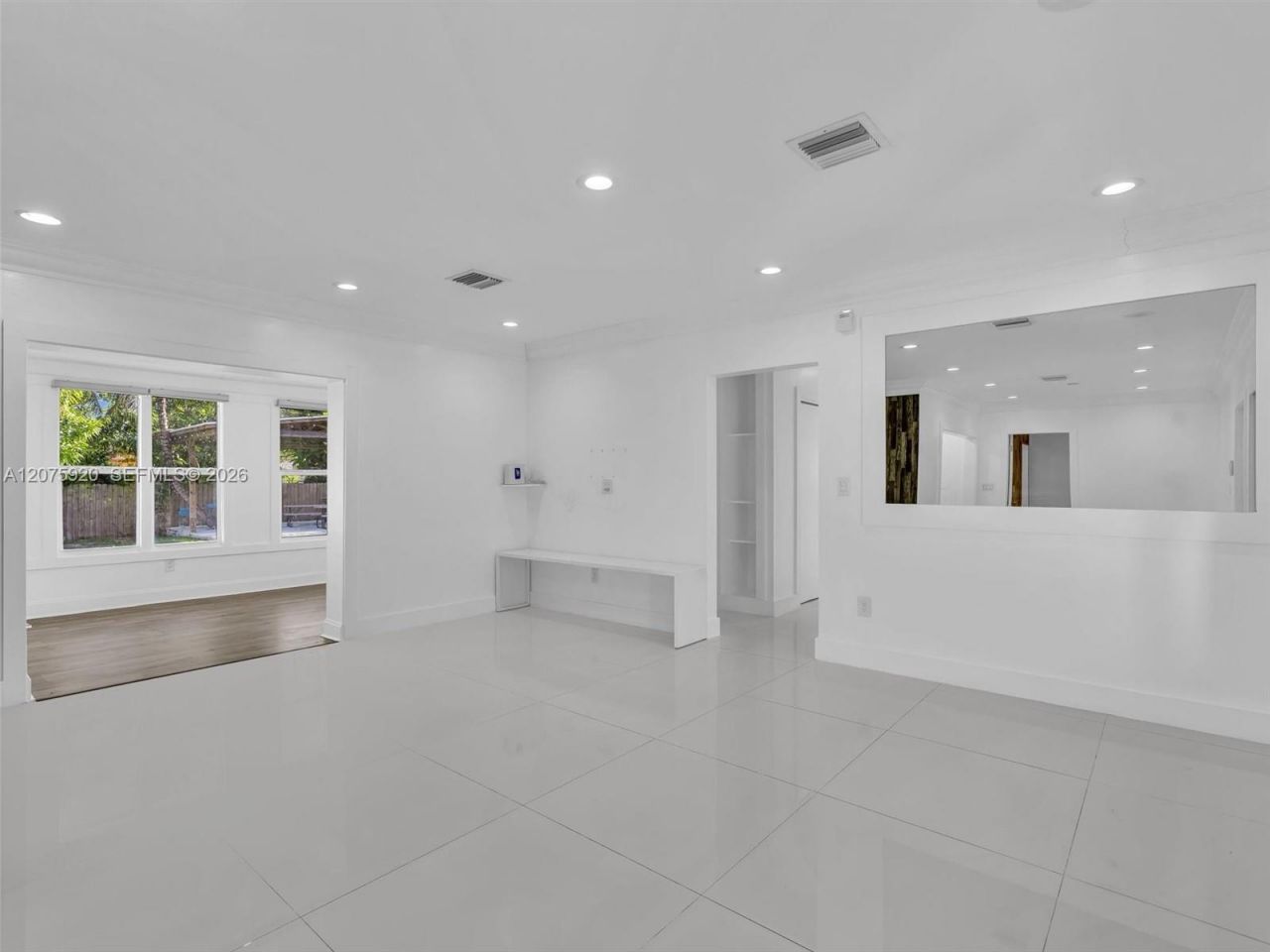 1647 NE 146th St, Miami, FL 33181 Photo