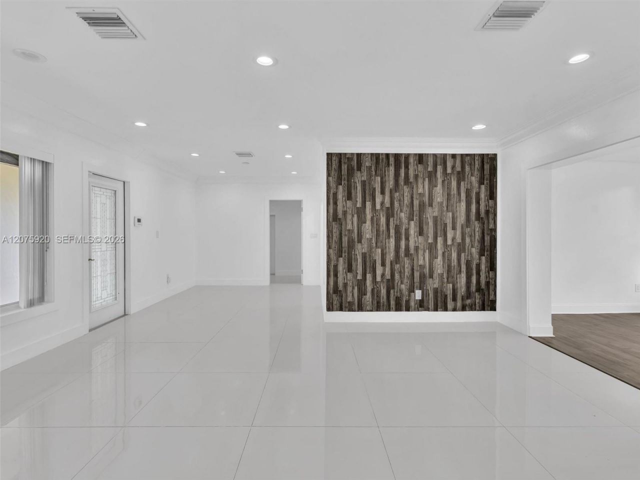 1647 NE 146th St, Miami, FL 33181 Photo