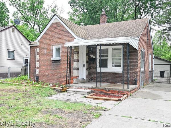 19357 Centralia, Redford Township, Mi 48240