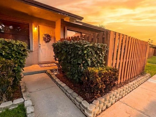 2690 N Nob Hill Road, Sunrise, FL 33322