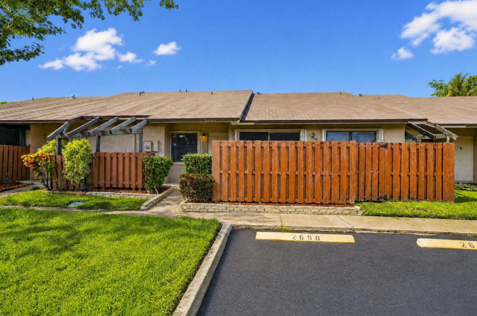 2690 N Nob Hill Road, Sunrise, FL 33322 Photo