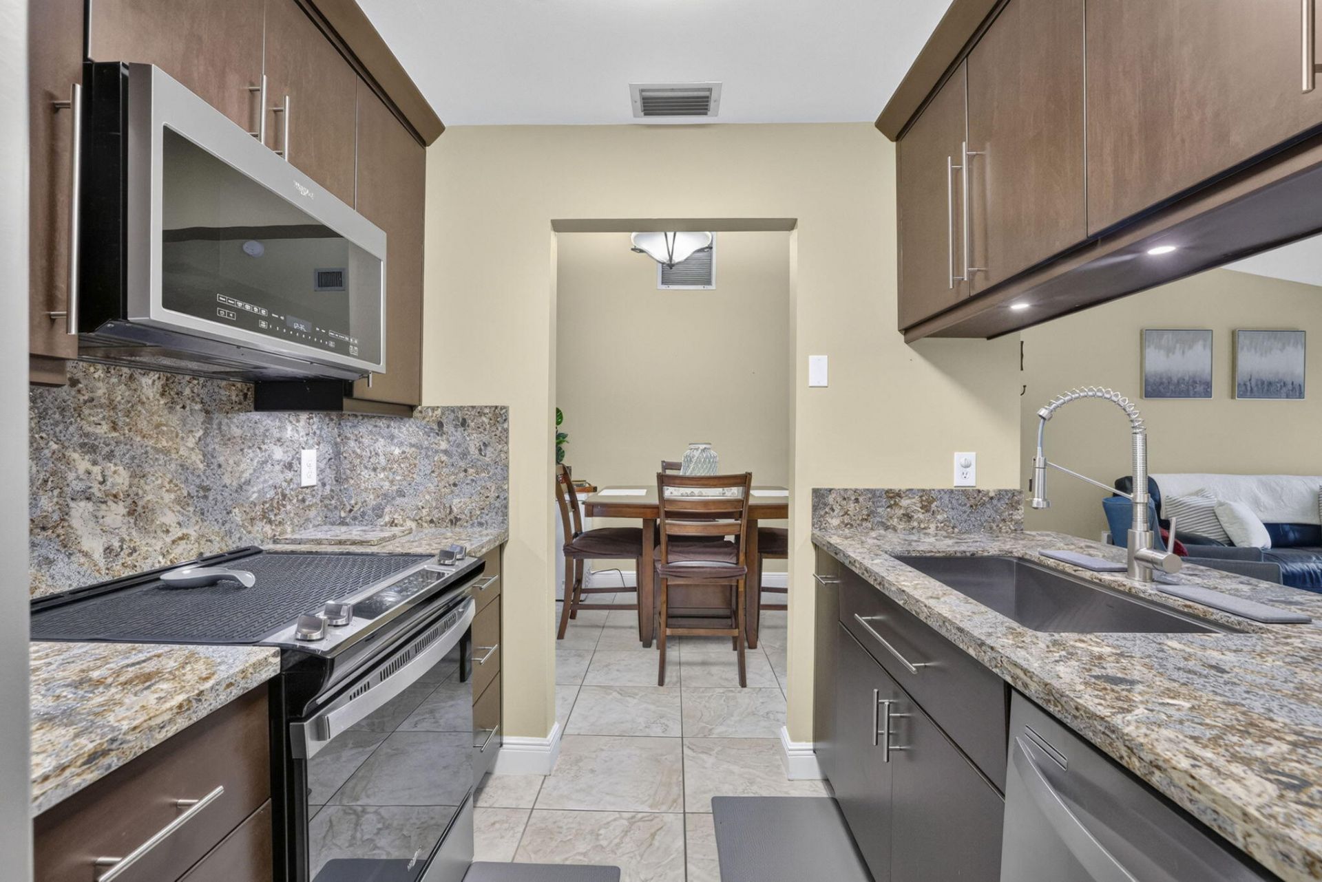 2690 N Nob Hill Road, Sunrise, FL 33322 Photo