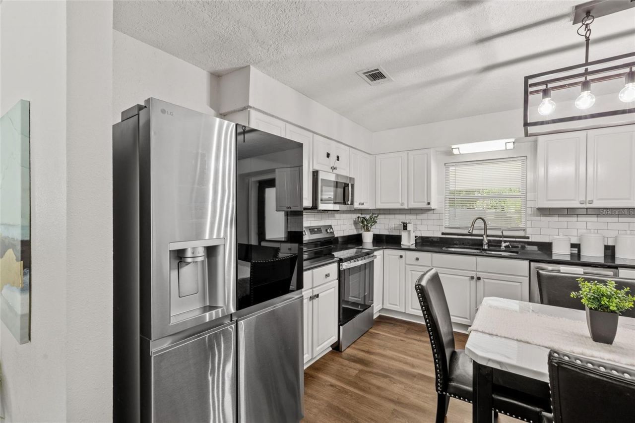16903 Hanna Road , Lutz, FL 33549 Photo