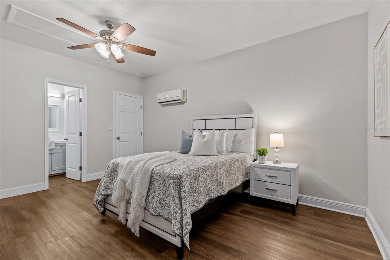 16903 Hanna Road , Lutz, FL 33549 Photo