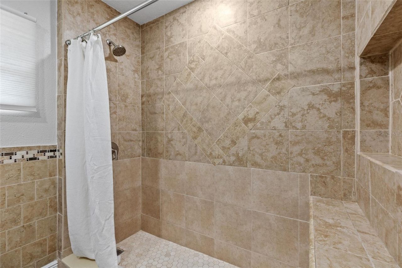 16903 Hanna Road , Lutz, FL 33549 Photo