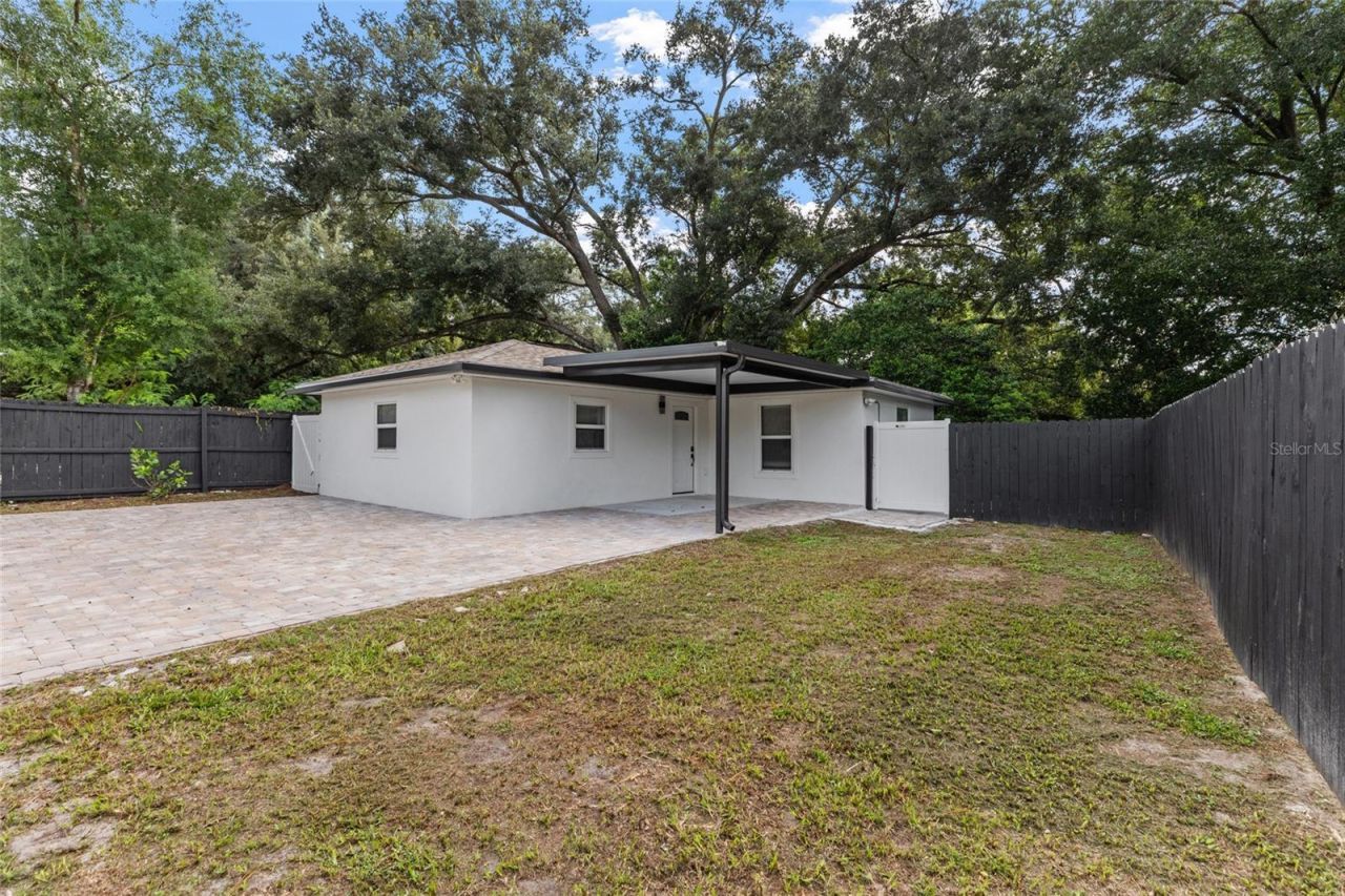 16903 Hanna Road , Lutz, FL 33549 Photo