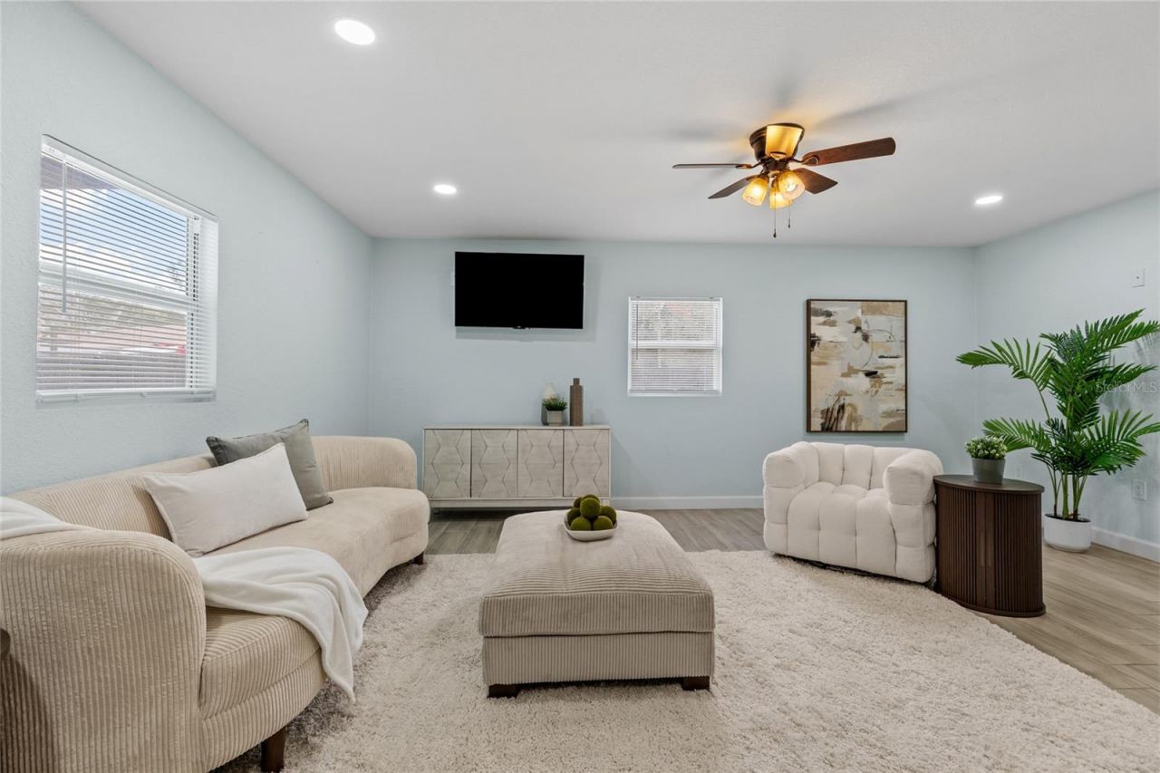 16903 Hanna Road , Lutz, FL 33549 Photo