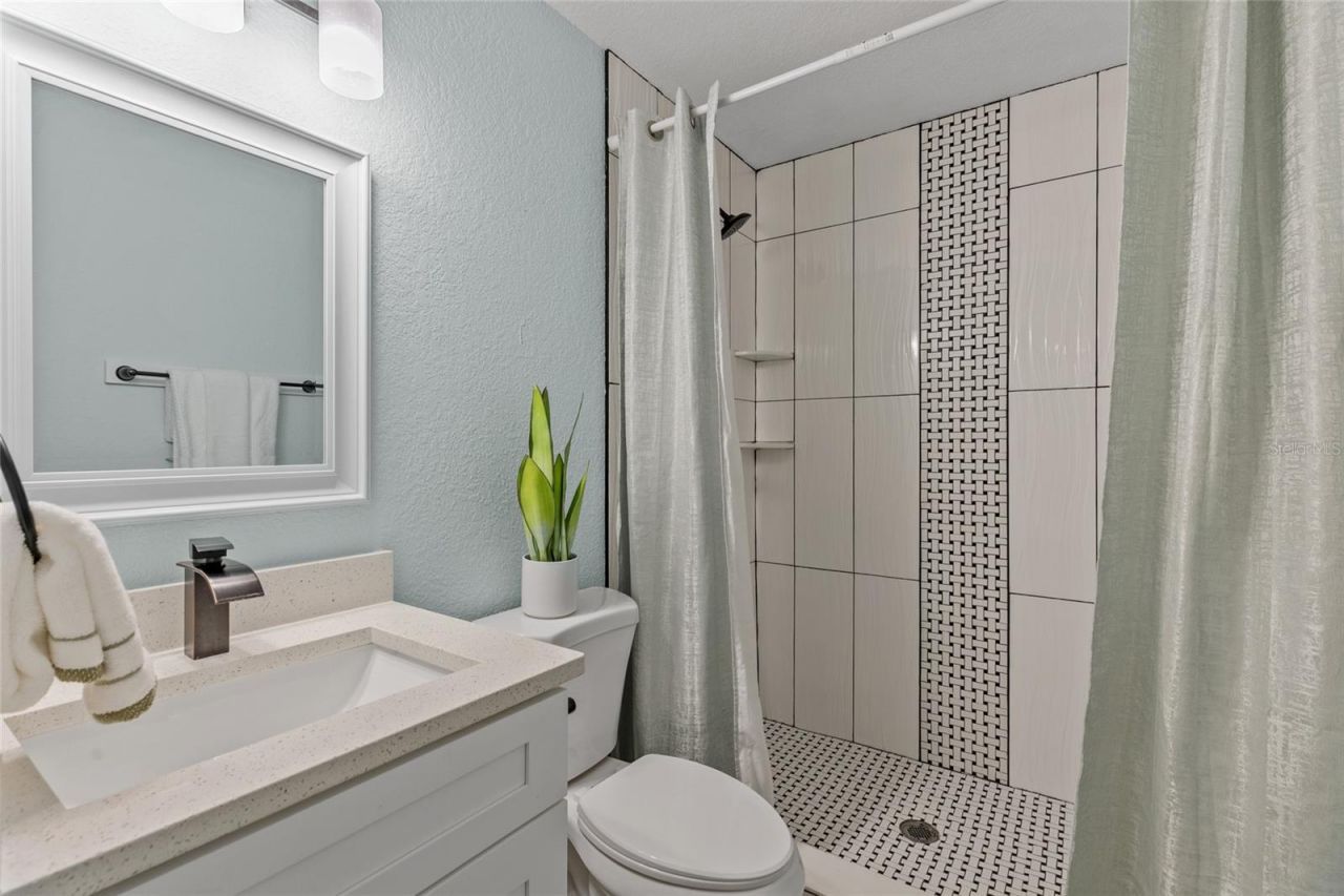 16903 Hanna Road , Lutz, FL 33549 Photo