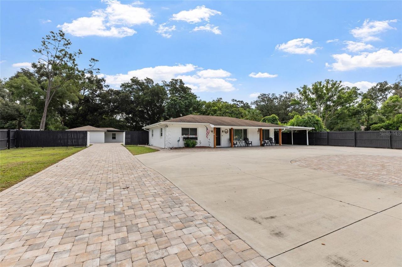 16903 Hanna Road , Lutz, FL 33549 Photo