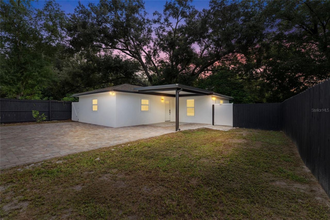 16903 Hanna Road , Lutz, FL 33549 Photo