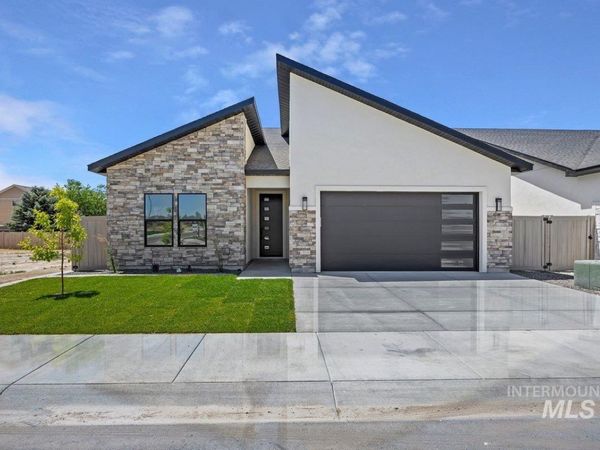 517 Canyon Falls Dr., Twin Falls, ID 83301
