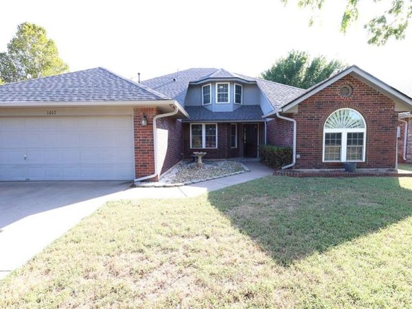 1017 Blue Ridge Drive, Edmond, OK 73003