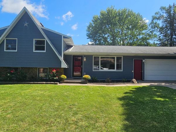1529 Eisenhower Drive , La Porte, IN 46350