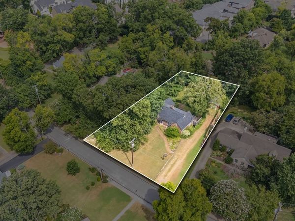 1720 N Observatory Dr, Nashville, TN 37215