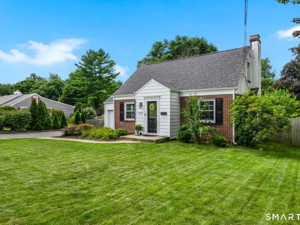 5969 Main, Trumbull, CT 06611