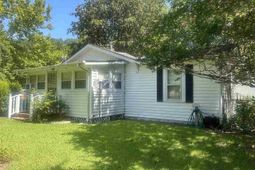 2752 N Highway 301 photo 4