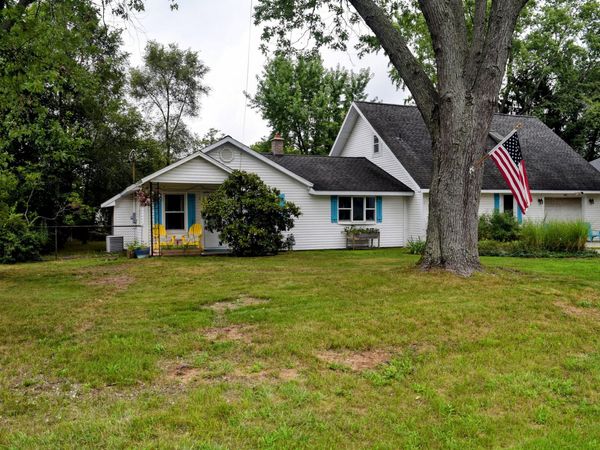 1080 Bellway Avenue, Norton Shores, MI 49441