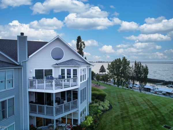 657 Second Street, Unit 8, Fairport Harbor, OH 44077