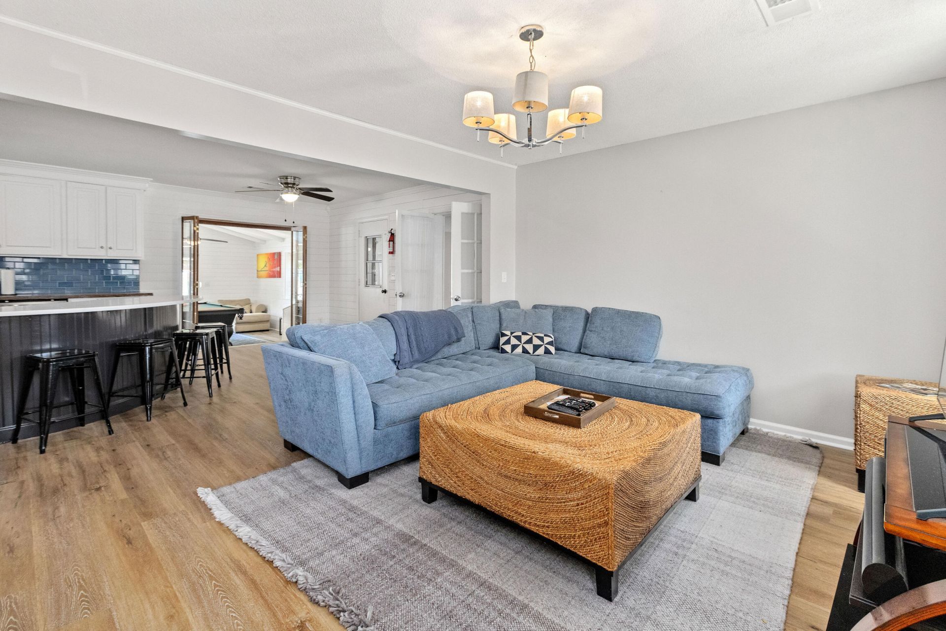 4622 Glenn Street Photo 15