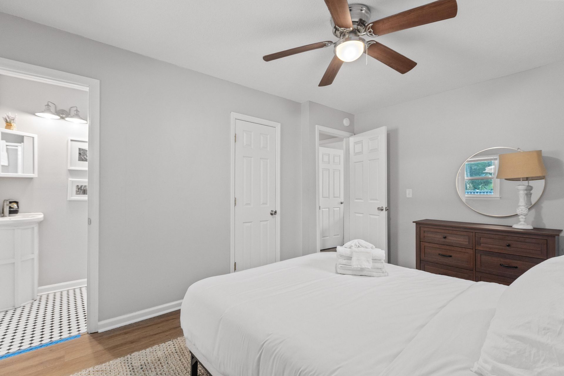 4622 Glenn Street Photo 37