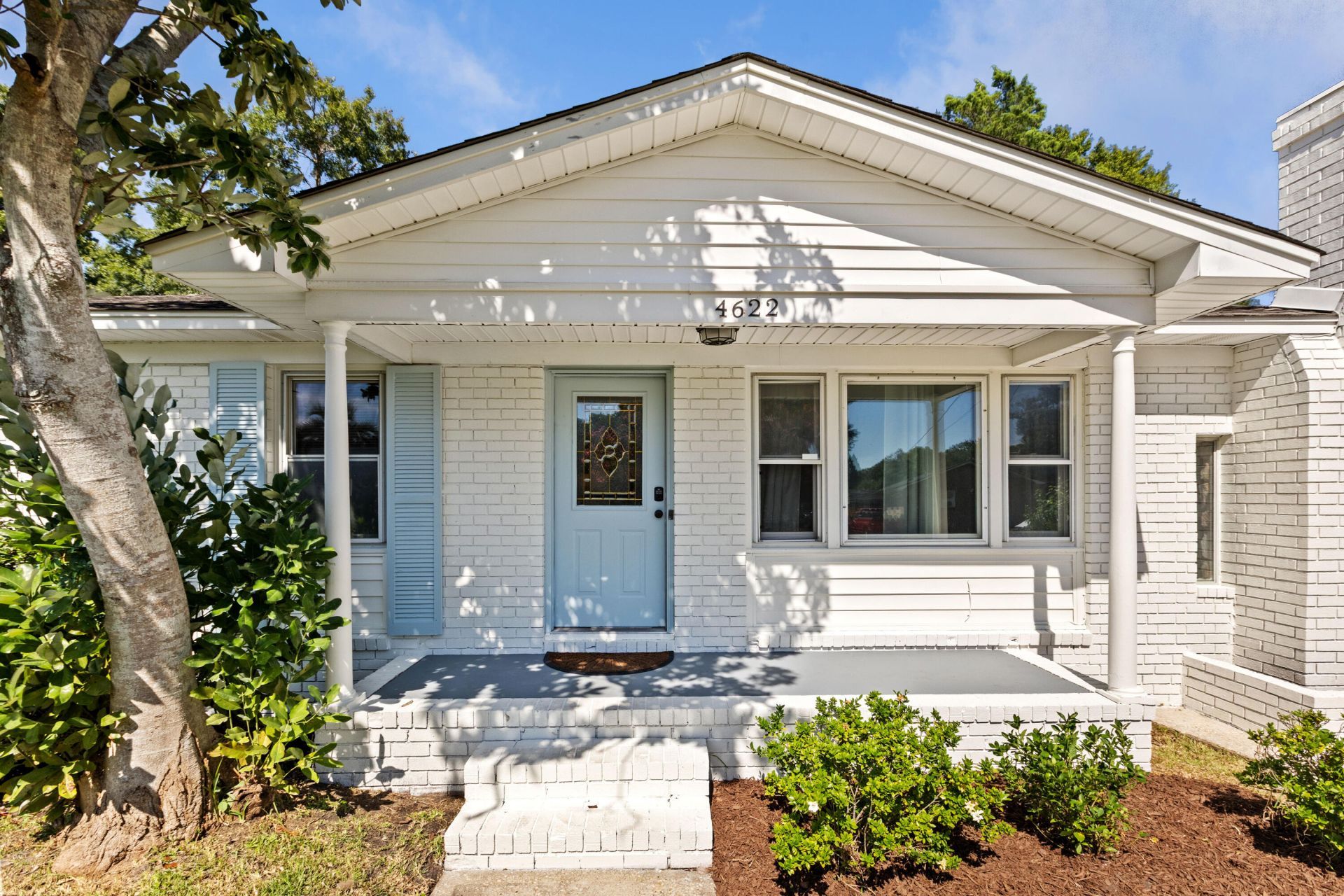 4622 Glenn Street Photo 4