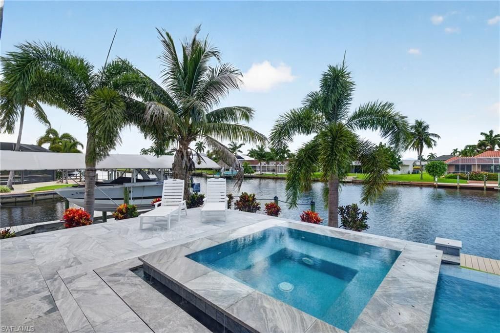 5362 Mayfair Ct , Cape Coral, FL 33904 Photo