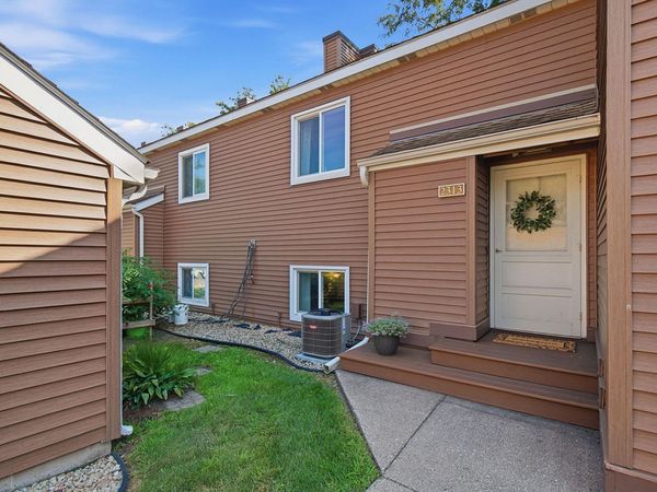 2313 Territorial Road, Saint Paul, MN 55114