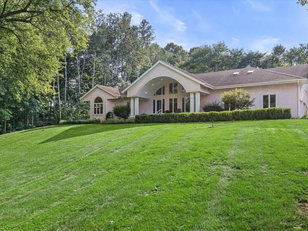 N6715 County Road I, Fredonia, WI 53021