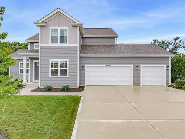 N56W24051 Daisy COURT, Sussex, WI 53089