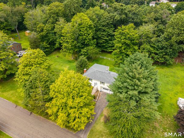 15 Driftwood, North Branford, CT 06471
