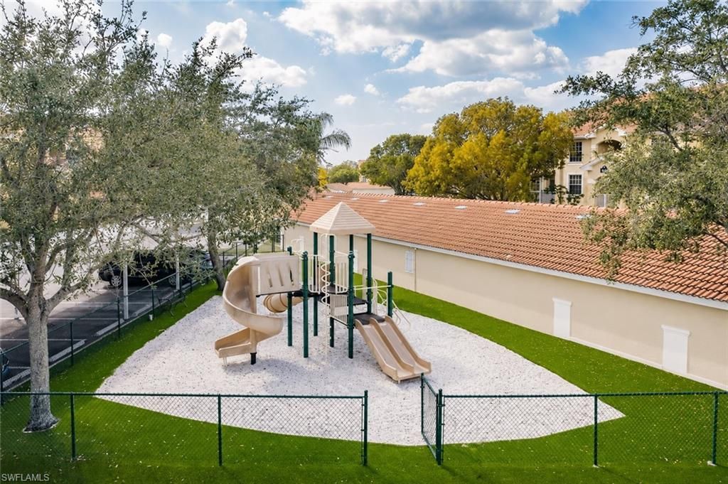 4720 Saint Croix Ln, Unit 124, Naples, FL 34109 Photo