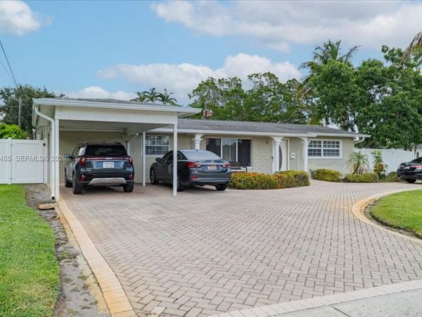5561 SW 13th St , Plantation, FL 33317