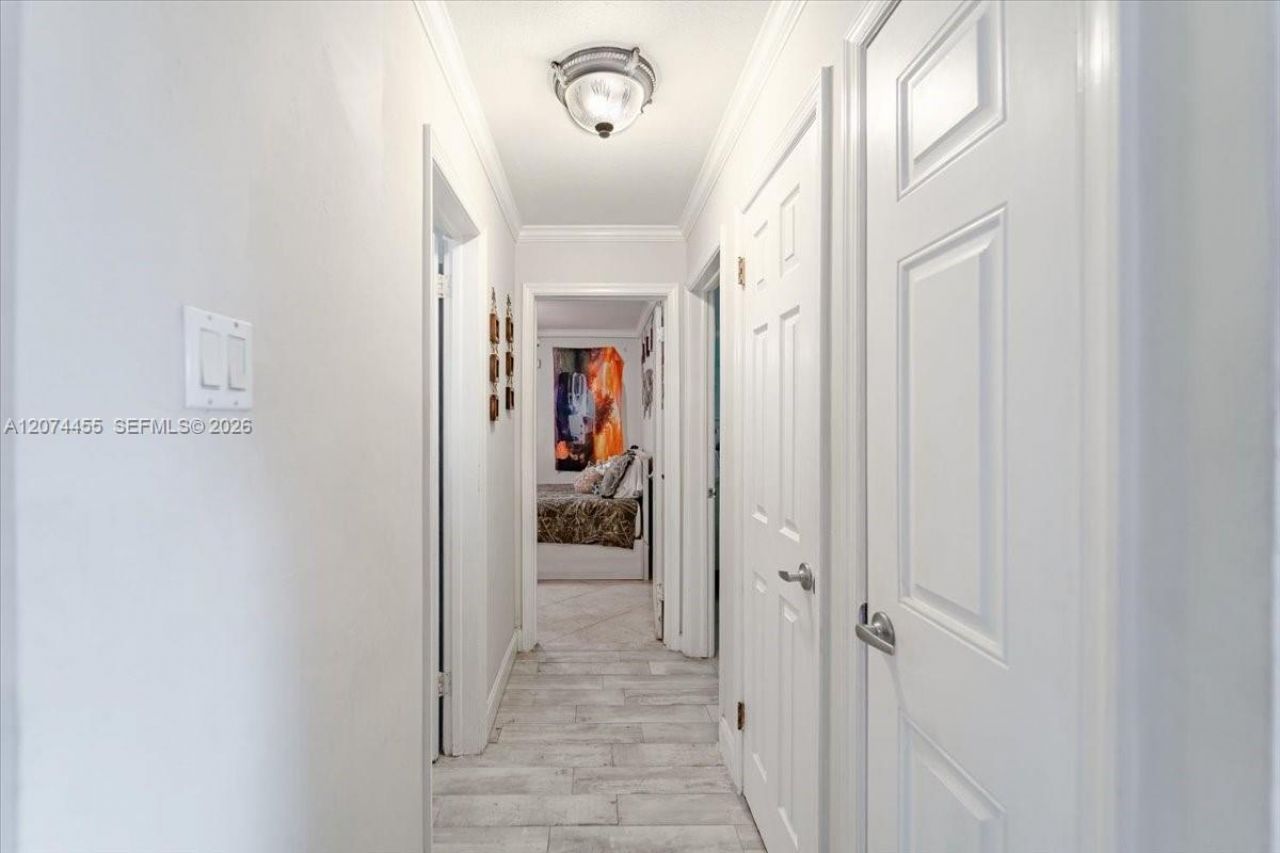 5561 SW 13th St, Plantation, FL 33317 Photo