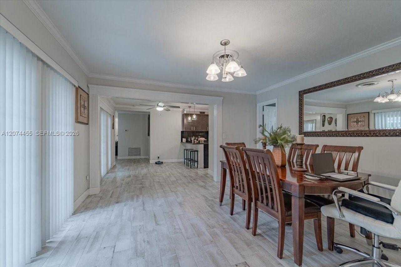5561 SW 13th St, Plantation, FL 33317 Photo