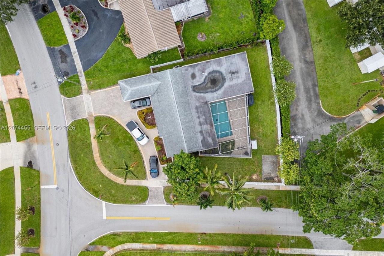 5561 SW 13th St, Plantation, FL 33317 Photo