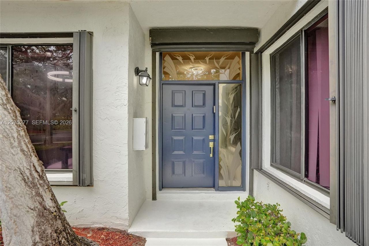 7525 NW 61st Ter  Parkland, FL 33067