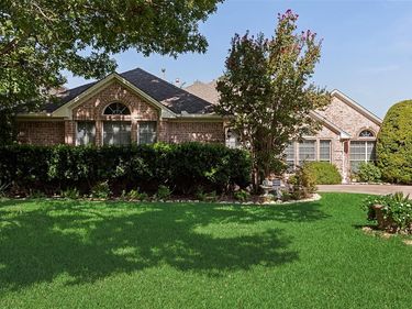 6312 Southern Hills Drive, Fort Worth, TX 76132