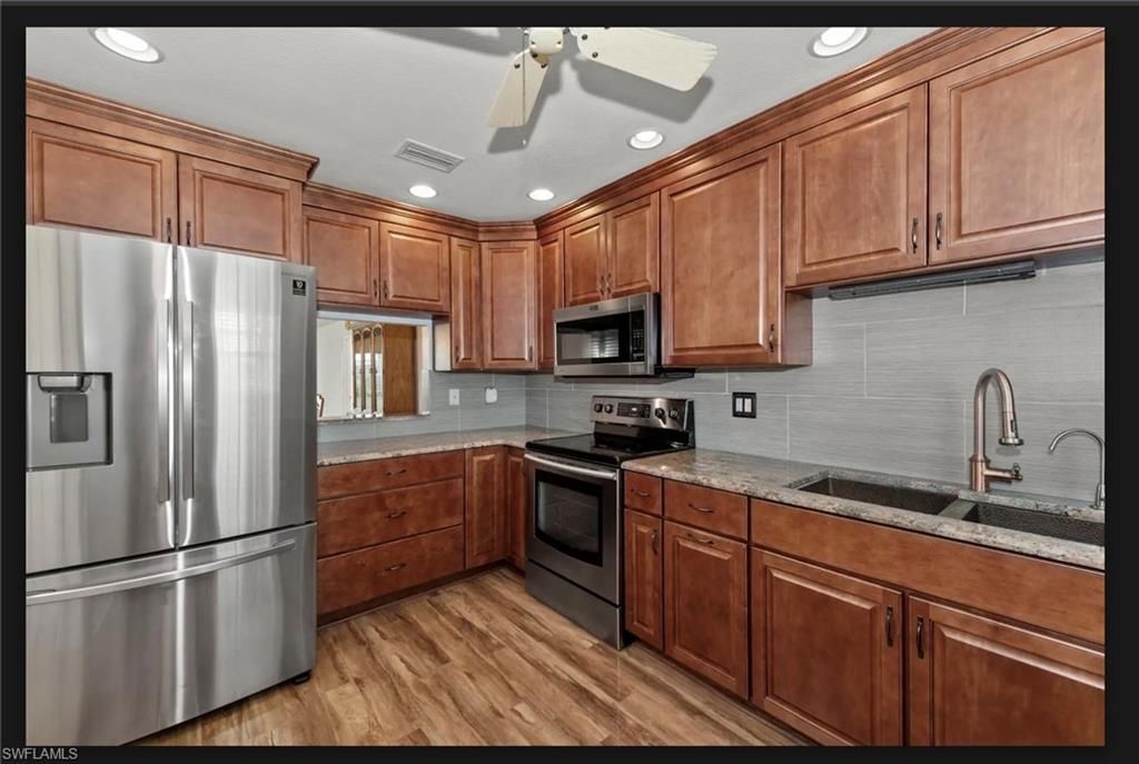 1335 Broadwater Dr, Unit 102, Fort Myers, Fl 33919 Photo