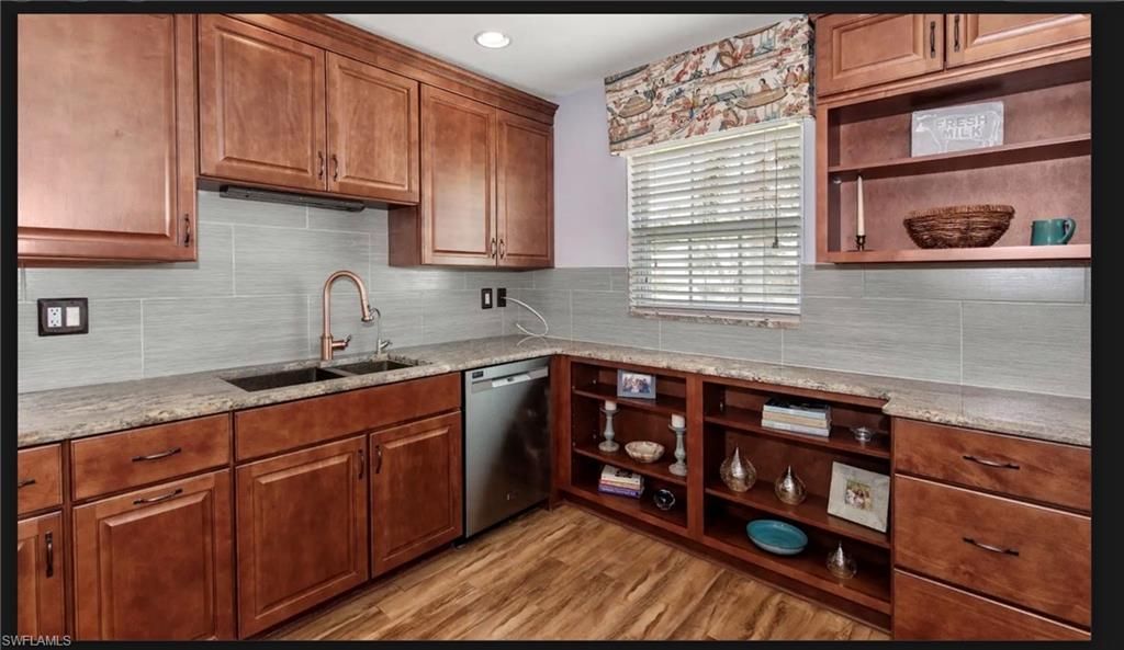 1335 Broadwater Dr, Unit 102, Fort Myers, Fl 33919 Photo