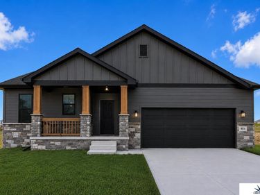 11506 Bearcreek Drive, Papillion, NE 68046