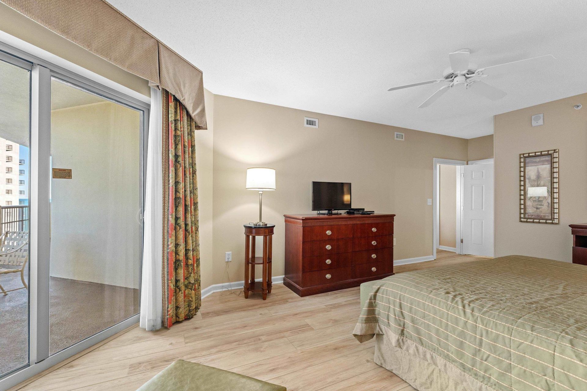 9994 Beach Club Dr. Photo 26