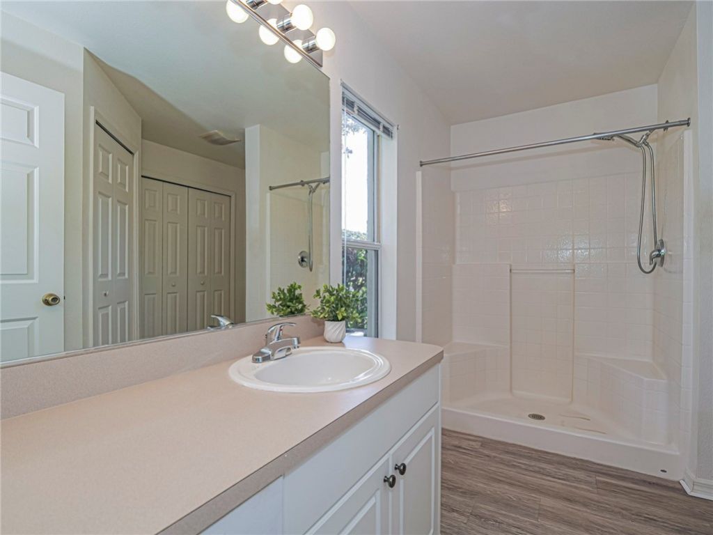 1143 N 13th Square, Vero Beach, FL 32960 Photo