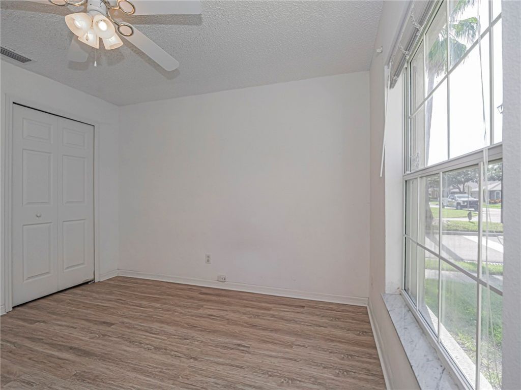 1143 N 13th Square, Vero Beach, FL 32960 Photo